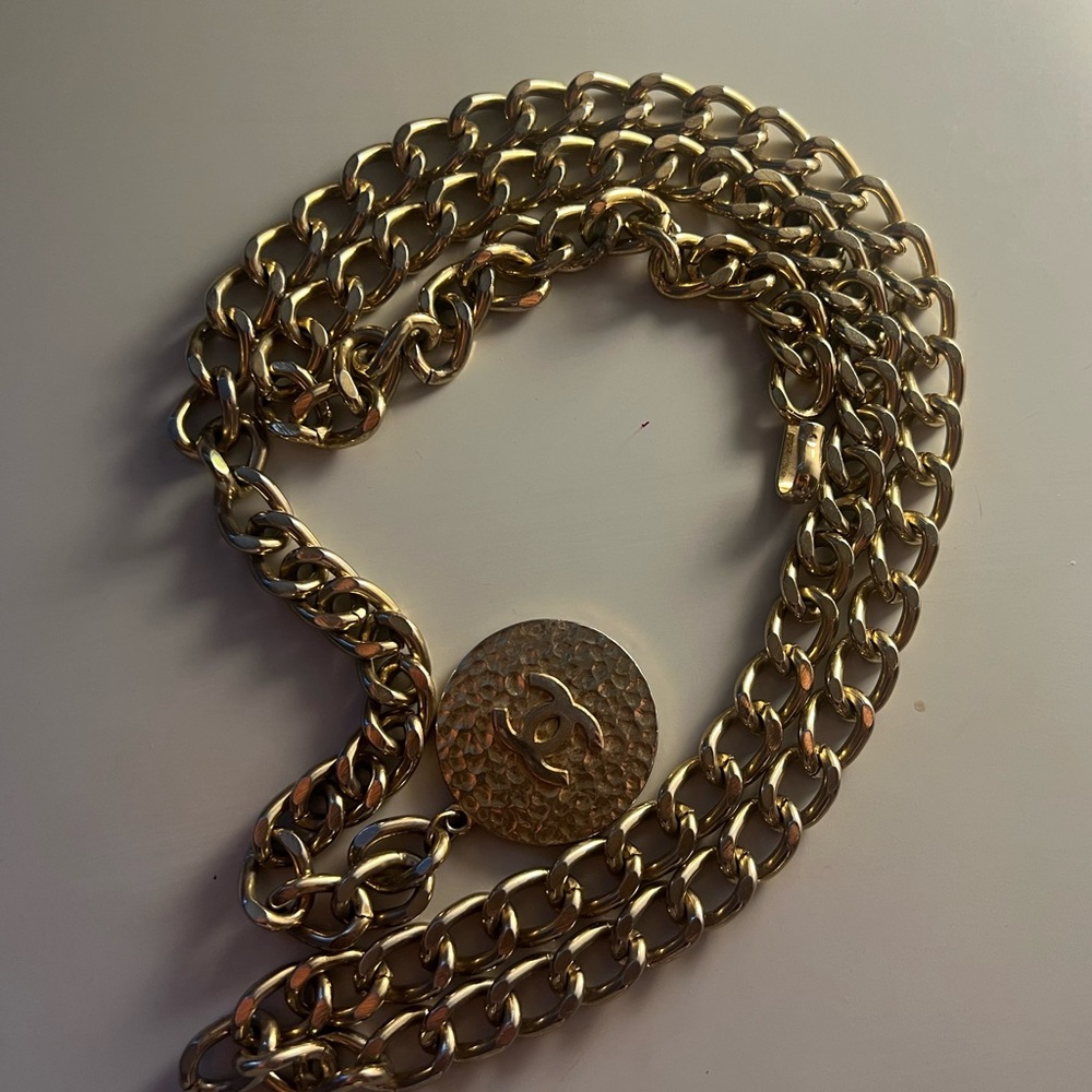 Authentic vintage Chanel chain belt or pendant necklace